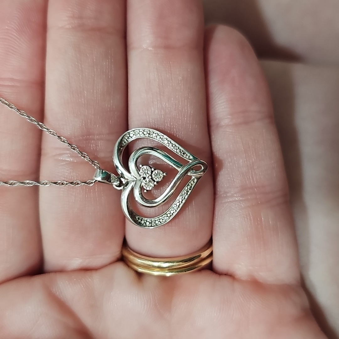 Kay Jewelers Silver Heart Necklace With Diamond Accent 40$
